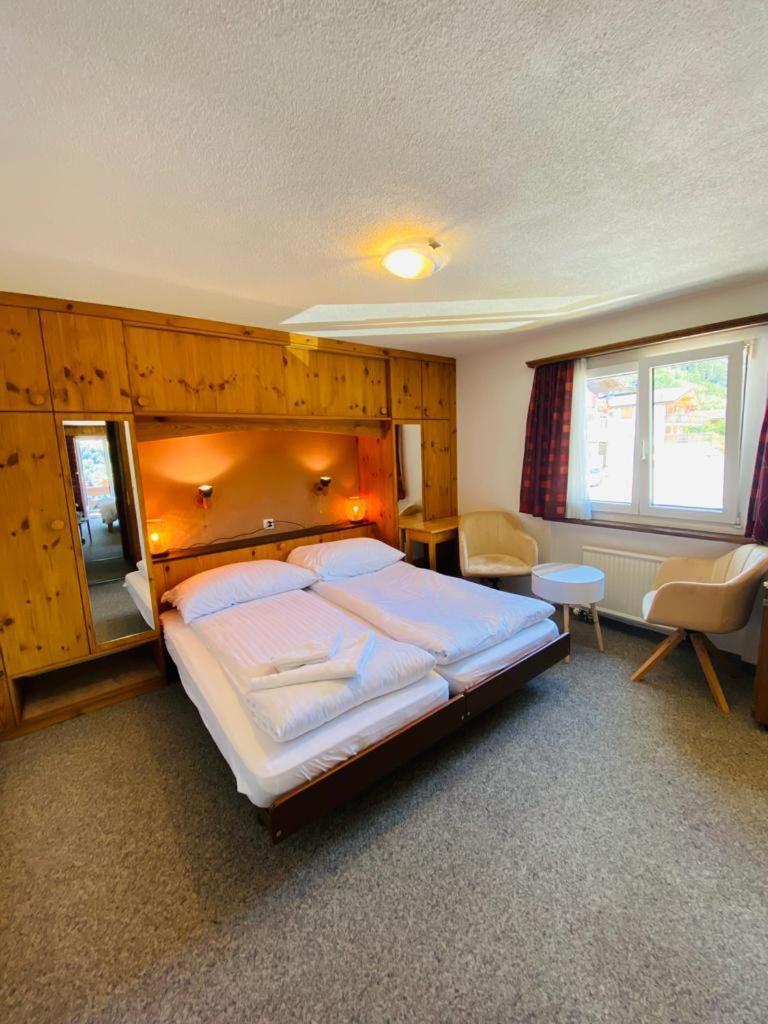 Hotel Old Jnn Klosters-Serneus Exterior foto
