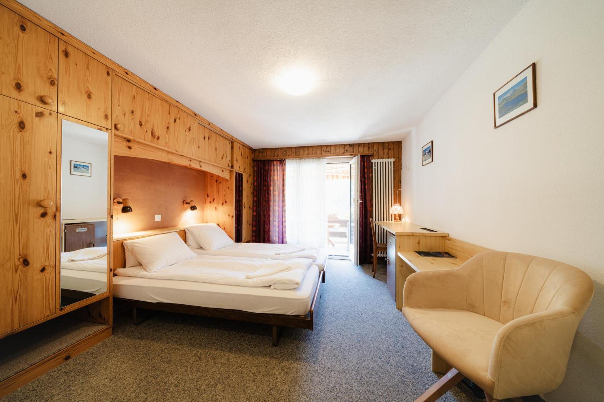 Hotel Old Jnn Klosters-Serneus Exterior foto